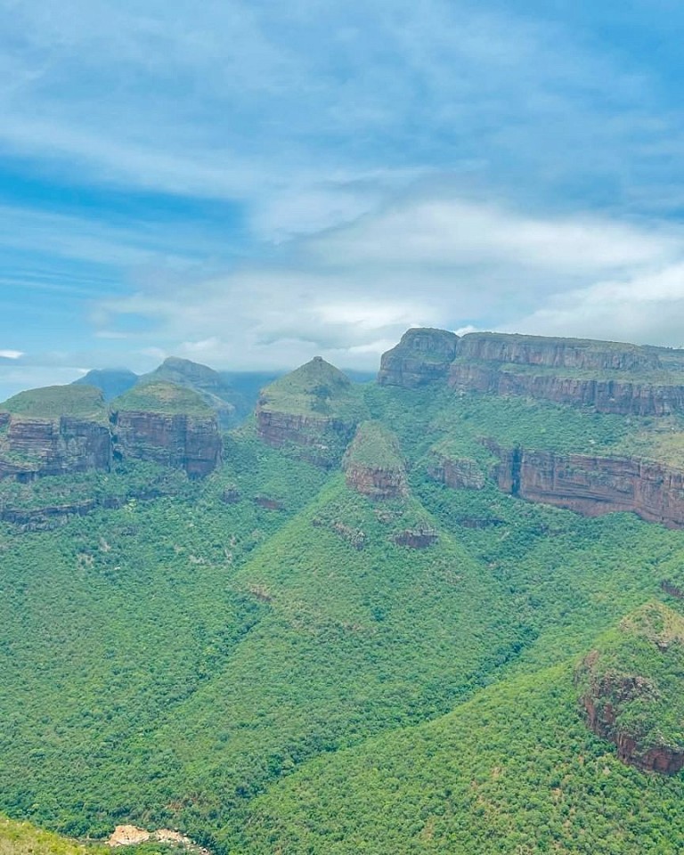 Ultimate Victory Tours - Slide 2